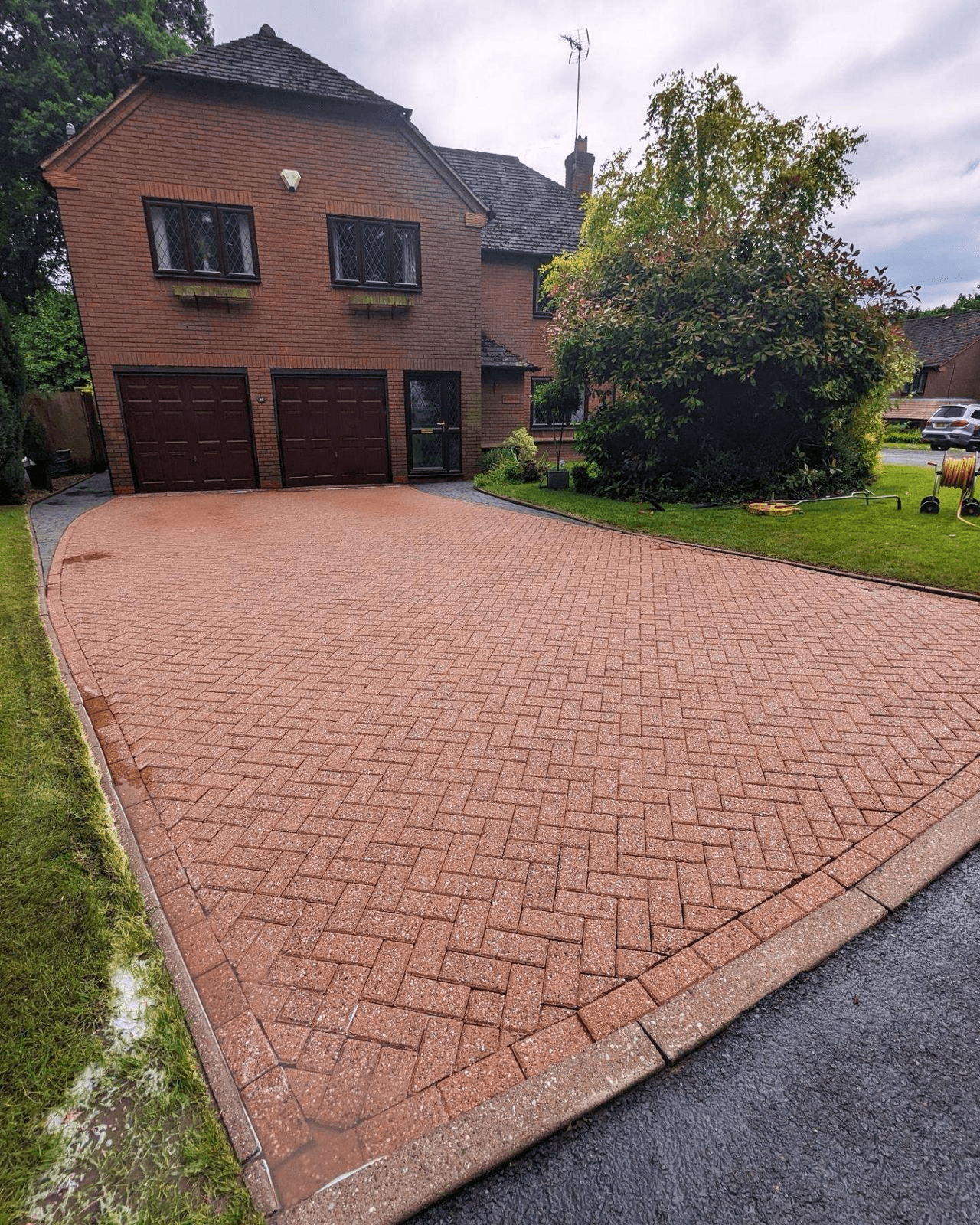 Hull Driveways Cleaning